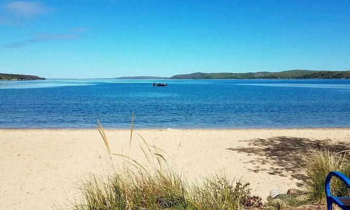 Beulah Cabaña | Up North Cottage: Swim Crystal Lake, Dine Downtown Beulah, Ski Crystal Mountain
