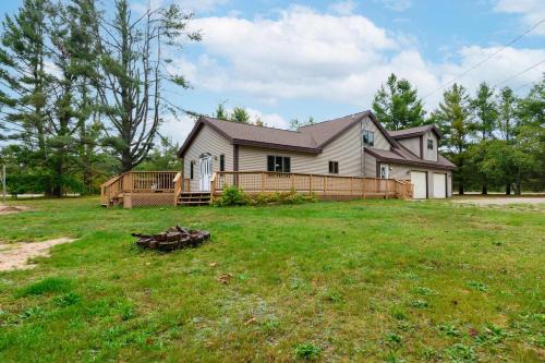 Gaylord Casa | Up North Getaway