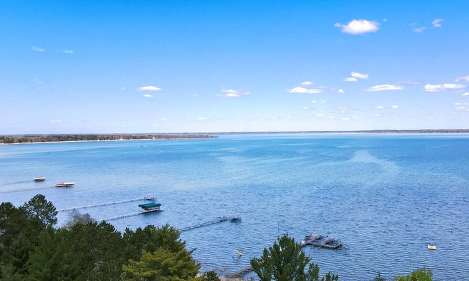 Nisswa Cabina | Up North Resort Located on Beautiful Pelican Lake in Nisswa, MN!