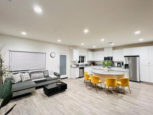 Fontana Apartamento | Up to 25% OFF/New Built for Ideal Extended Stay