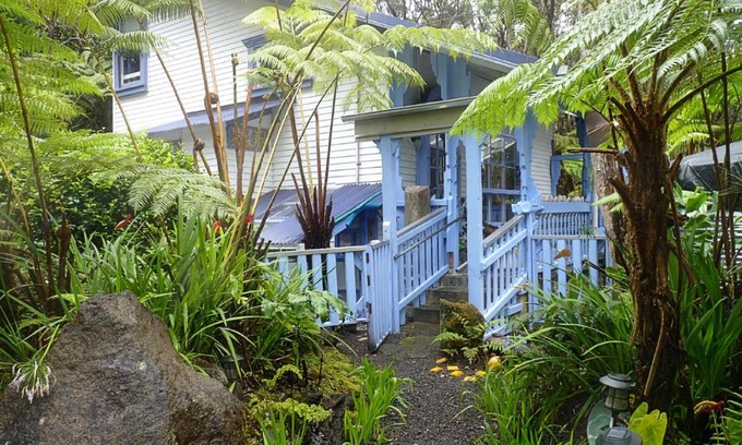 Volcano Casa | Upcountry Volcano Mountain Cottage