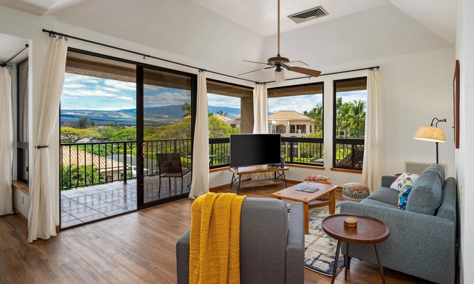 Waikoloa Condominio | Updated 1-Bed 1.5-Bath Mountain Views Near Beach