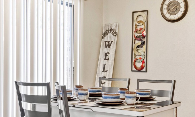 Southwest Carrollton Condominio | 🌟Updated 2BED/2BA - small pets ok - FAST WIFI