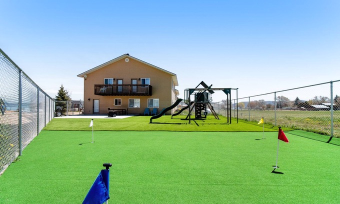Garden City Cabina | Cabina Bear Lake actualizada con sala de juegos, a poca distancia de la ciudad