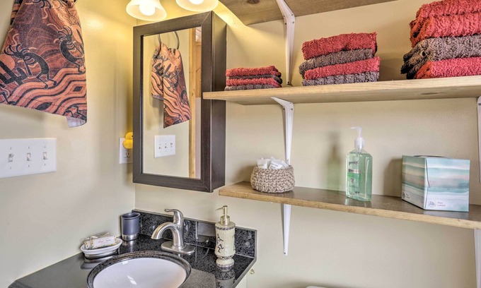 Bluff Casa | Updated Bluff Bungalow w/ Patio, Pets Welcome