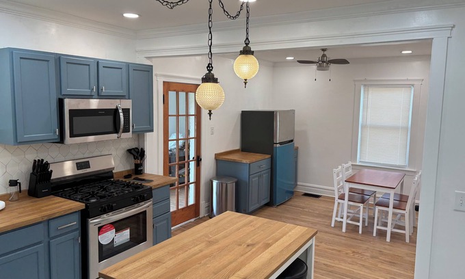 Belmont Cragin Casa | Updated Chicago Bungalow on a Beautiful and Calm Neighborhood Greenway Boulevard