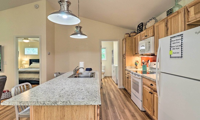 Waynesville Cabaña | Updated Cottage at Lake Junaluska Golf Course!