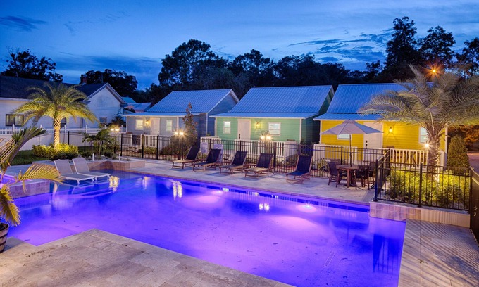 St. Augustine Casa | Updated Cottage in Heart of Town! / Park & Walk