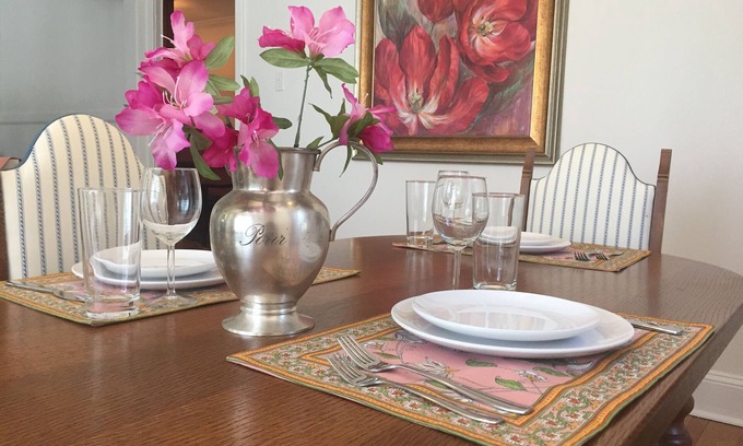Hendersonville Casa | Casa histórica actualizada y elegantemente decorada cerca del centro