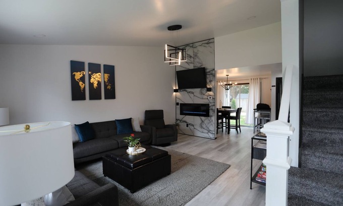Appleton Casa | Updated Modern Stay