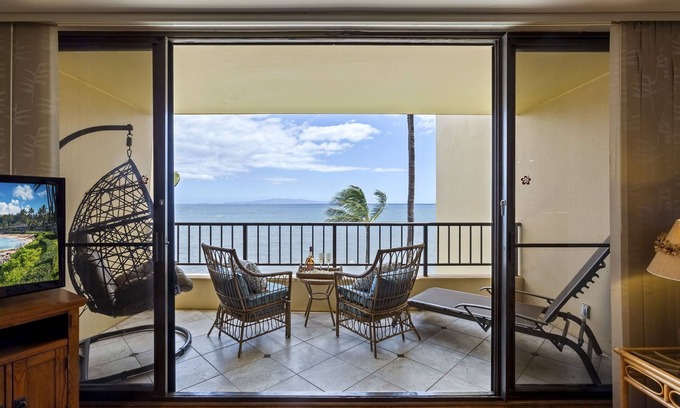 Kihei Apartamento | Updated oceanfront gem @ Sugar Beach Resort, Central AC, NO Booking fees!