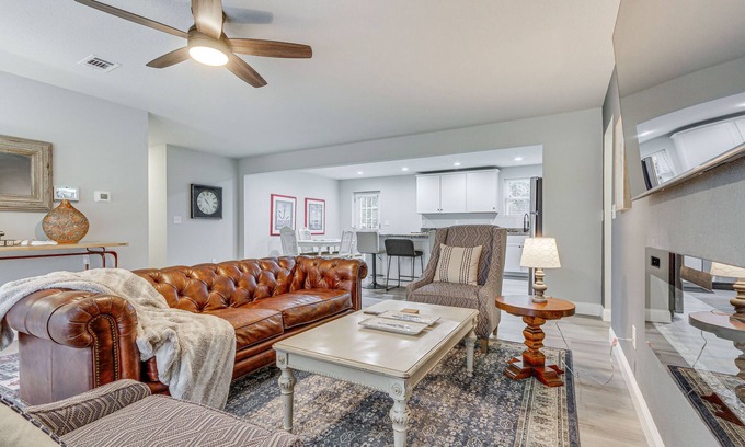 Brent Casa | Updated Pensacola Home ~ 7 Mi to Beach!