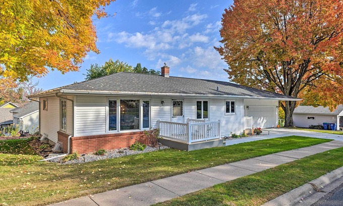 Marathon City Casa | Updated Pet-Friendly Home - 9 Mi to Ski Area!