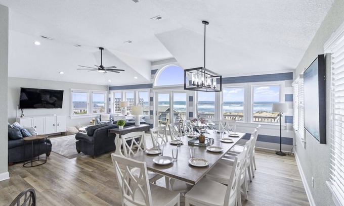 South Nags Head Casa | Updated S Nags Head oceanfront beach house, near Cape Hatteras Natl Park.