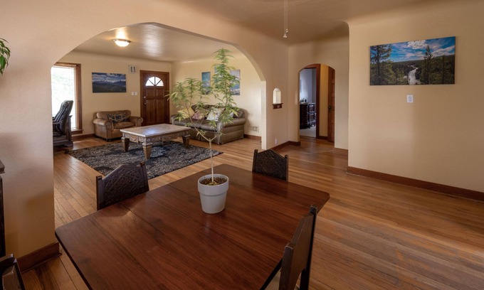 Clifton Casa | Updated SUMMER and FALL RATES!!!!