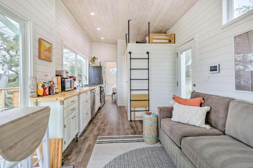 Lakehurst Casa | Updated Texas Tiny Home Rental on Lake Travis