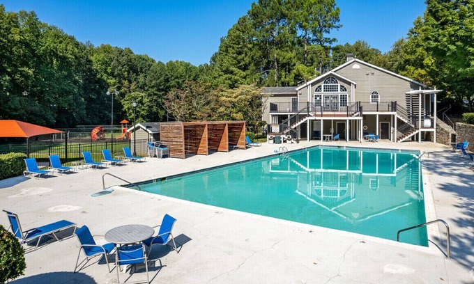 Overlook Apartamento | Upgraded 1bdrm Apartment & Amenities close to Shopping Center