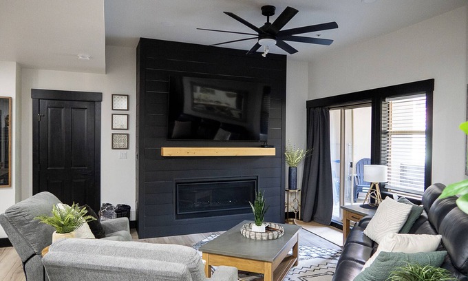 Salt Lake Mountain Resorts Condominio | Upgraded 2-bedroom condo in charming Solitude Resort with Skin In/Out