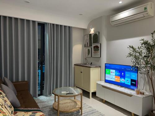 District 10 Apartamento | UPhoenix Home- HaDo Centrosa Garden