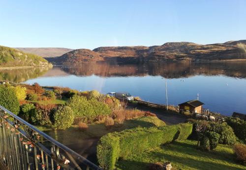Tighnabruaich Casa | Upper Alta Apartment