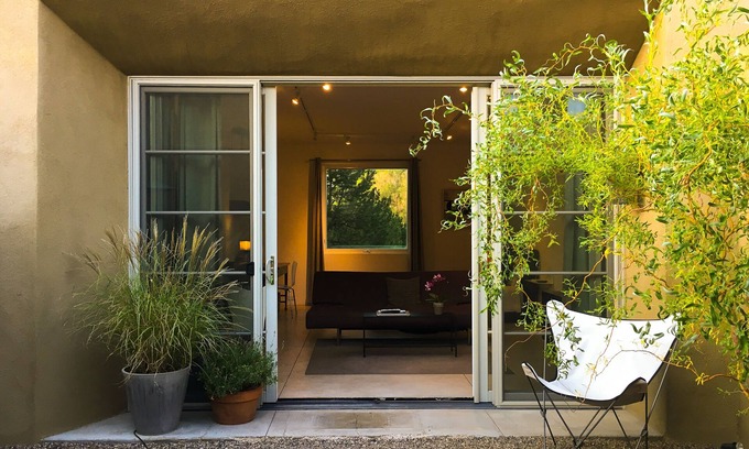 Historic Eastside Apartamento | Upper Canyon Studio - Estudio moderno de Santa Fe