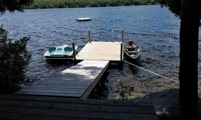Lincoln Cabaña | Upper Cold Stream Pond Retreat