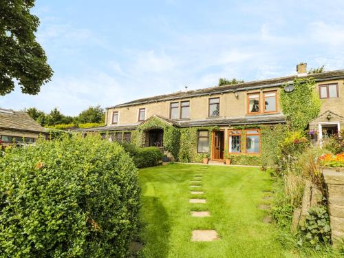 Ogden Casa | Upper Highlees Farm