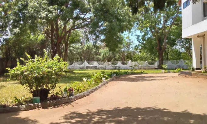 Mbezi Beach Cama Y Desayuno | Upper Hill Place