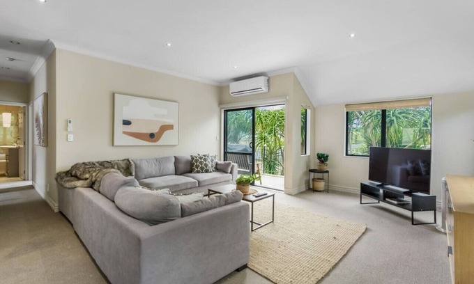 Greenlane - Ellerslie Apartamento | Urban Uplift 2BR Unit near Eastern Auckland Beaches