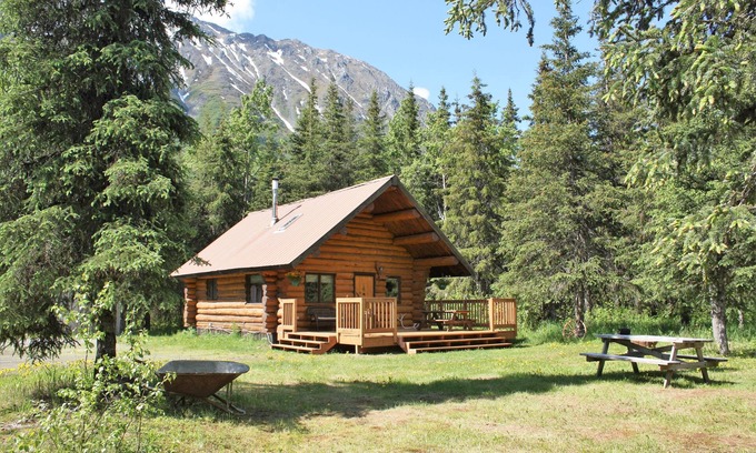 Moose Pass Cabina | Upper Paradise Log Cabin - Alquiler nocturno en el bosque