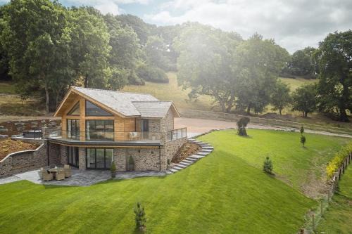 Montgomery Casa | Upper Tumble Cottage