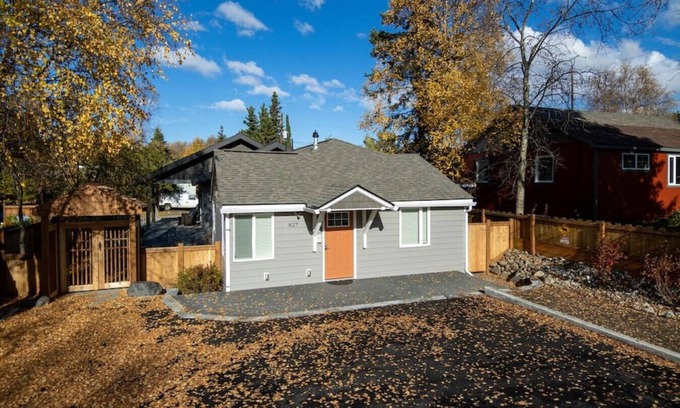 North Star Casa | Upscale 1BR Downtown Cottage