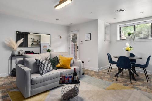 Bloomingdale Apartamento | Upscale 2BR Apartment with Patio