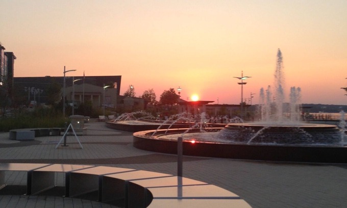 Owensboro Apartamento | Estudio frente al río todo incluyendo hermosos atardeceres del río Ohio