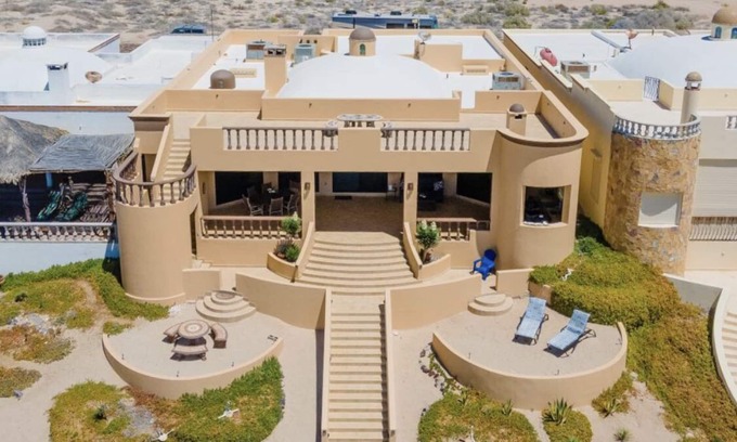 Puerto Peñasco Casa | UPSCALE Beachfront Amazing. 5 bedrooms. Pet Friendly!