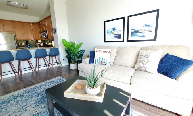 Downers Grove Condominio | Condominio de lujo cerca del centro, autopistas, restaurantes, tiendas, estacionamiento gratuito, chimenea