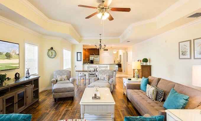 Reunion Condominio | Upscale Condo with Private Balcony Access at Reunion