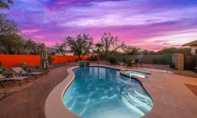 Tanque Verde Casa | Upscale Hacienda w/ Heated Pool on Tranquil Acre+ Near Mt. Lemmon/ Saguaro East