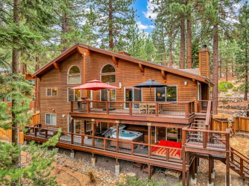 Incline Village Casa | Upscale Incline Village Home with Hot Tub & Sauna