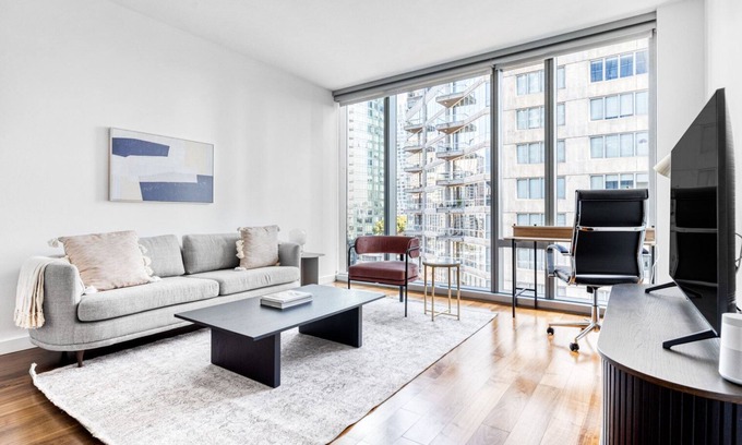 Rincon Hill Apartamento | Upscale Rincon Hill 1BR w/ Pool & Theater, close to shops, by Blueground