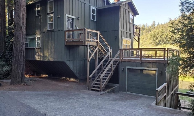 Guerneville Casa | Upscale Riverfront Magnificent Views & Hot Tub In Sonoma County Wine Country