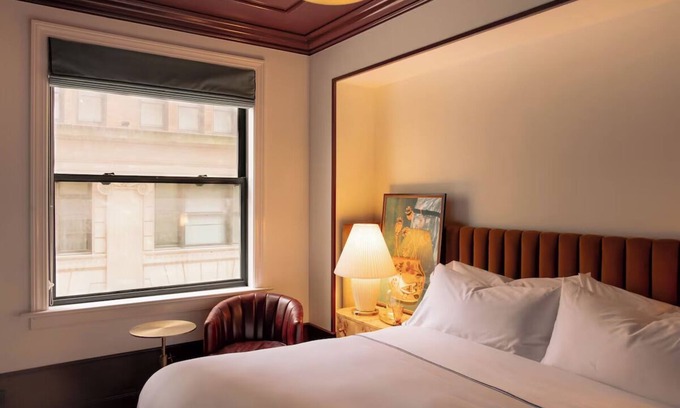 Gateway District Hotel | Upscale Room, Mere Moments from Cleveland's Convention and Arena District