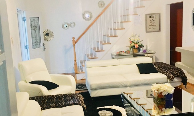 Springfield Casa | Upscaled Home in a Quiet Neighborhood