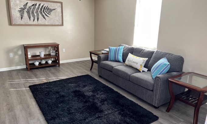 Valdosta Apartamento | Upstairs Duplex Near VHS Stadium