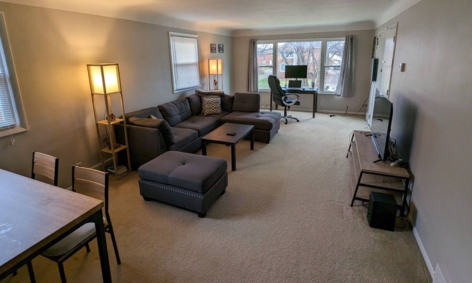 Rocky River Apartamento | Upstairs Unit in Rocky River