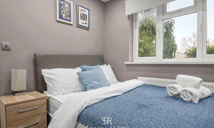 Reading Casa | Upto 20% Off! Guest Fav 5BR | Reading & Parking
