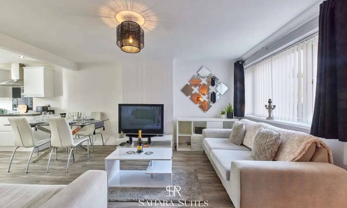 Newcastle-upon-Tyne Casa | Upto 20% Off |Monthly 3BR |City Centre + Parking