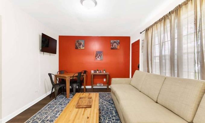 Norwood Apartamento | Uptown Apartment, Near Parks! The Bricks Unit 2