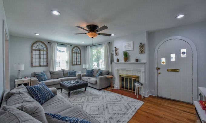 Forest Lake Casa | Uptown Bama House - 1 milla del estadio - ¡a pie!
