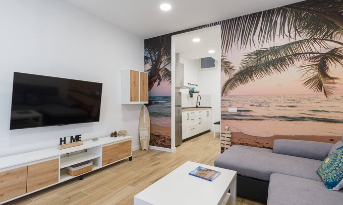 Las Palmas de Gran Canaria Chalet De Esquí | Urban Surf Beach By CanariasGetaway